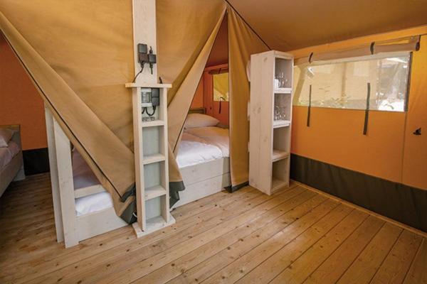 Eurocamp Tents At Campsite Polari 로비니 외부 사진